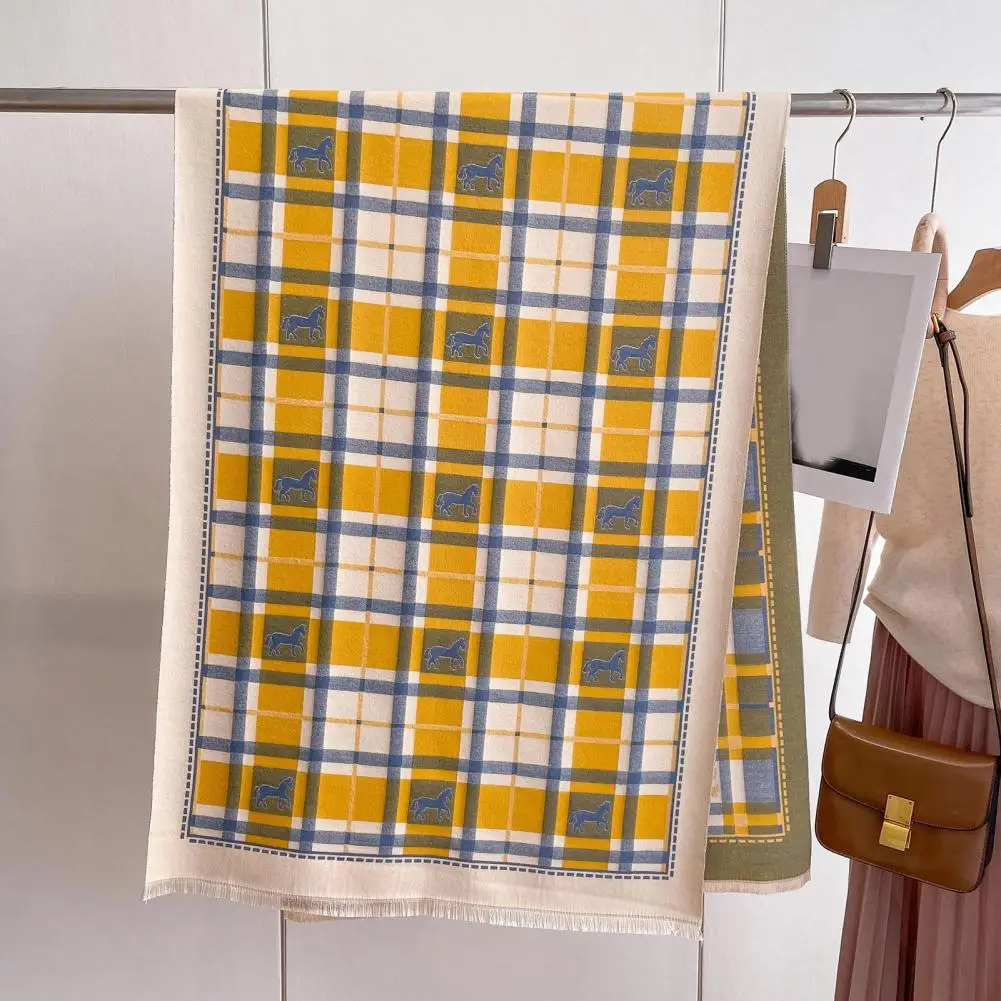 Рисунок 6 - Двухсторонний женский шарф в клетку