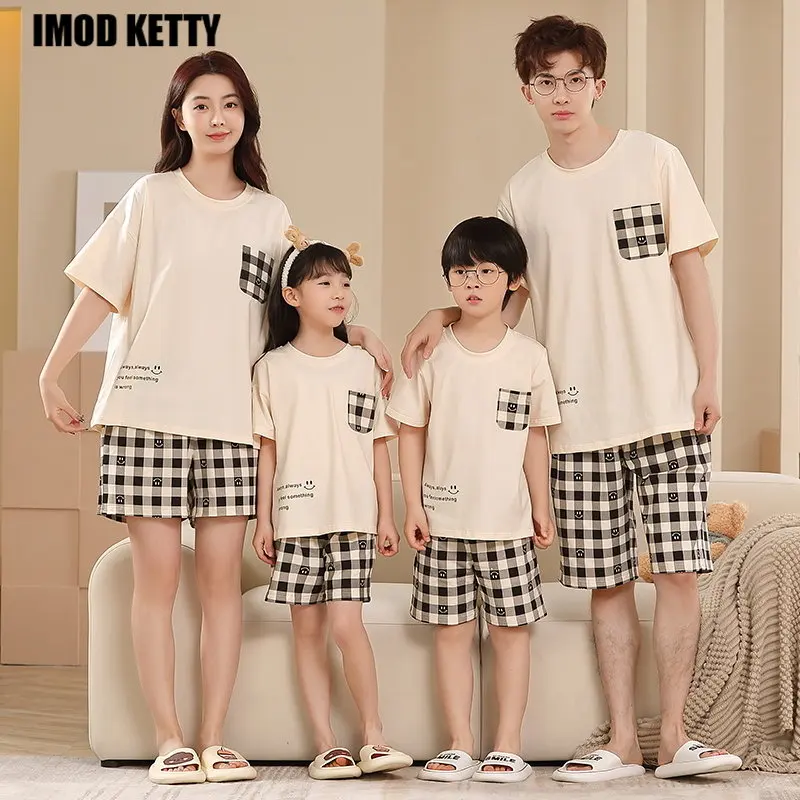 

Новинка, летняя одежда для сна для женщин и мужчин, модная ночная рубашка в спортивном стиле, домашняя одежда, пижама с коротким рукавом, хлопковые Пижамные комплекты для родителей и детей