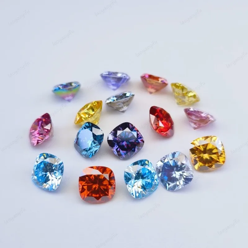 Moissanit-Stein im Kissen-Schliff, goldgelber Edelstein für DIY-Schmuckherstellung, besteht den Diamanttest mit Zertifikat. – Detail 8