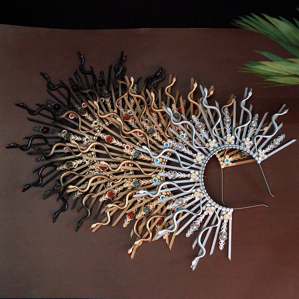 메두사 2025 그리스 신화 뱀 왕관 & 거룩한 헤일로 머리띠 - 수제 수지/플라스틱 헤어 액세서리