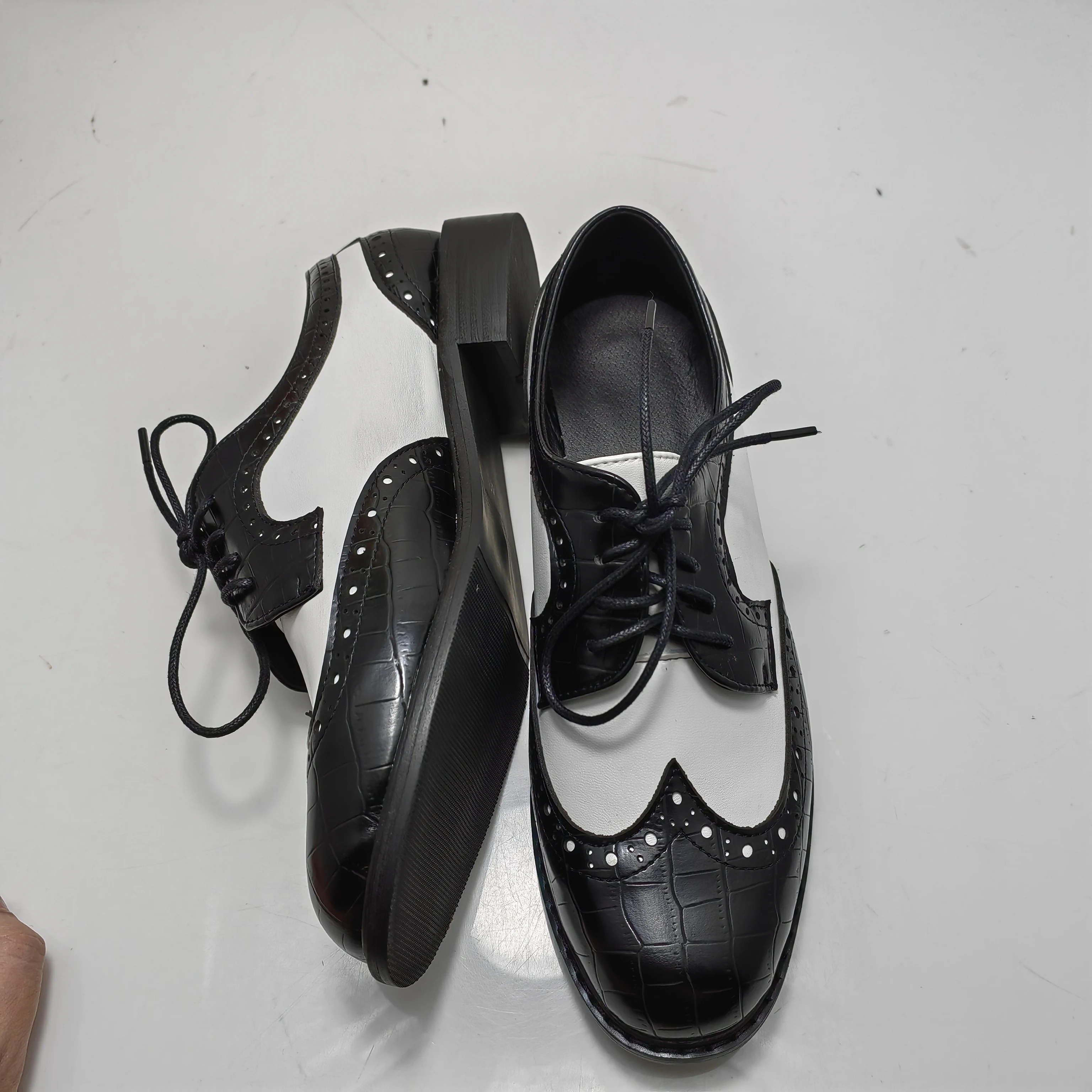 Derby Shoes Women U-lite Women's Perforated Classic Lace-up