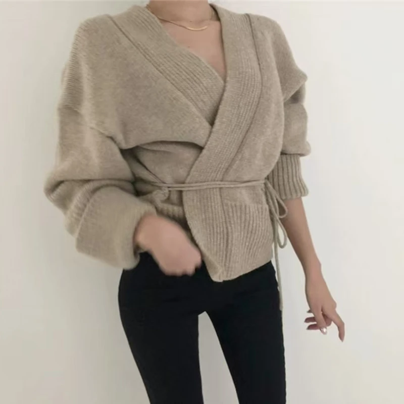 New Autumn and Winter Women's V-neck Knitted Cardigan Women's Long-sleeved Sweater Short Casual Lace-up Jacket