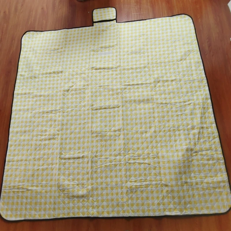 Description Picture 4 of itemThickened Picnic Mat,Waterproof Beach Mat,Camping Tent Grassland Mat,Outdoor Beach Blanket Pad,Beach Camping Accsesorios