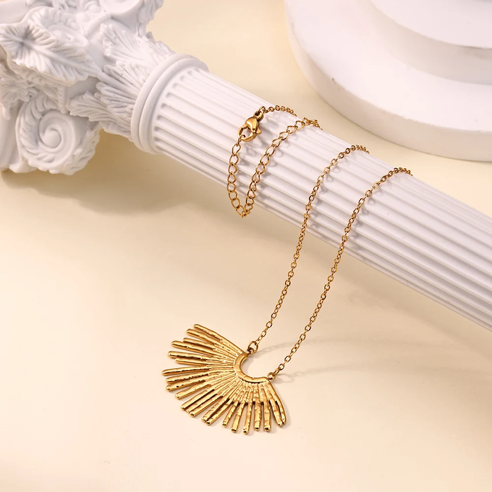 Stainless Jewelry Geometric Pendant Necklace for Women