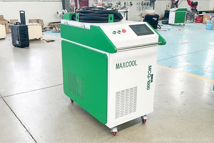 500W Handheld Mopa Pulse Fiber Laser Cleaning Machine Rust Painting Removal For Metal Wood