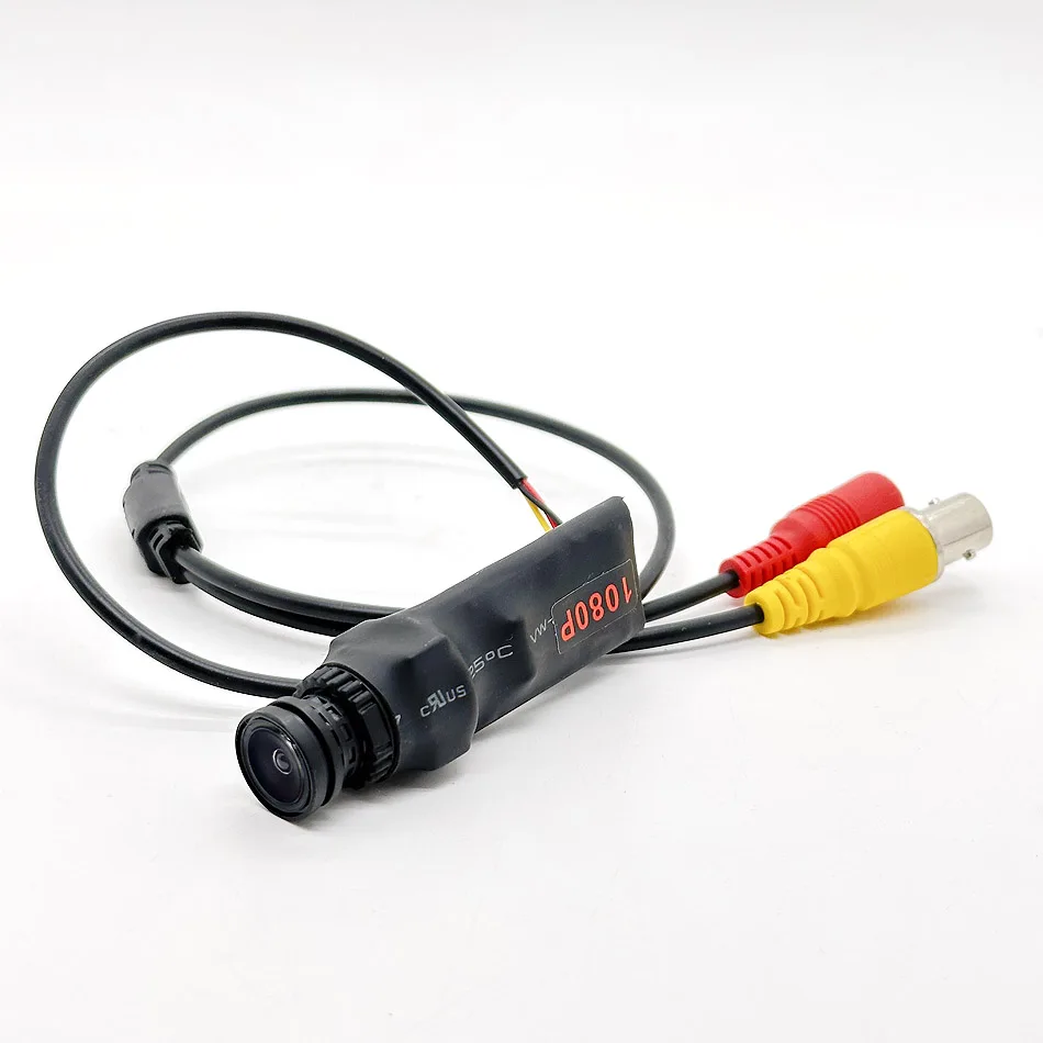 Détail du câble et de l'alimentation de la caméra AHD 1080P DIY, prêt à installer.