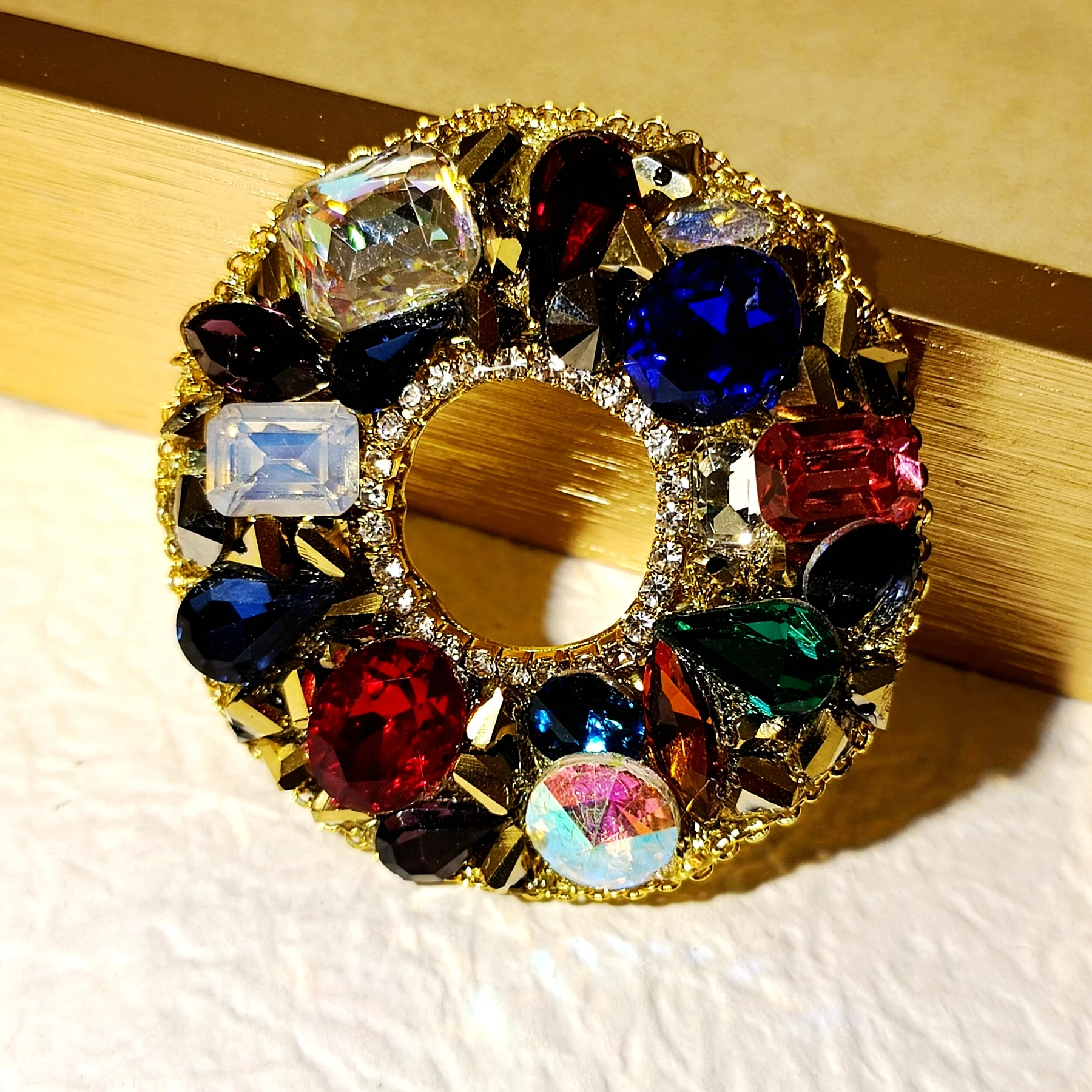 Splendid Multi Colored Stones Circular Brooch Pin Holiday Jewelry
