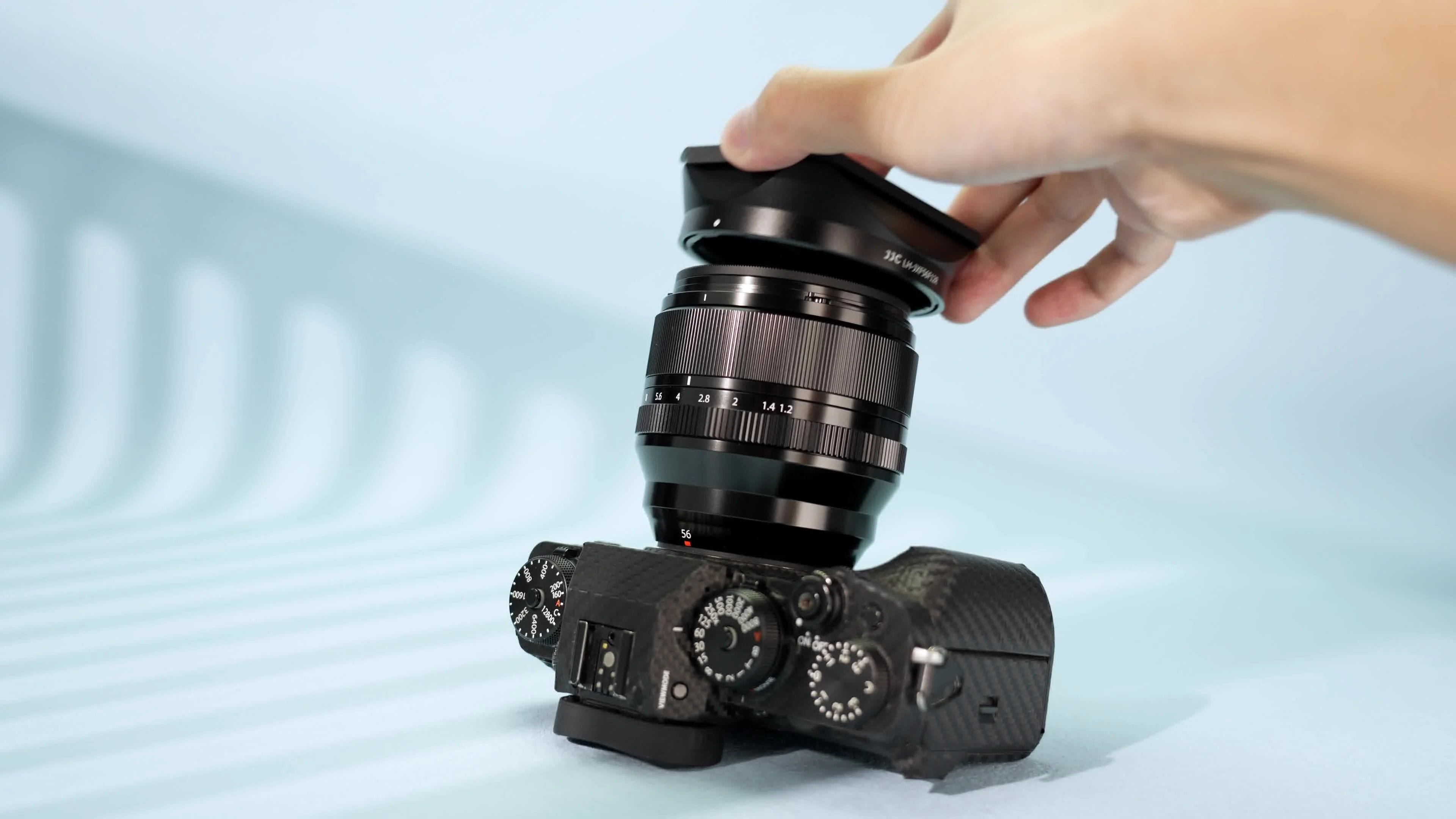 富士フイルム - メンテ済み　富士フイルム　XF 56mm F/1.2 元箱 保護フィルター付 Amazon.co.jp: 富士フイルム(FUJIFILM) X 交換レンズ フジノン