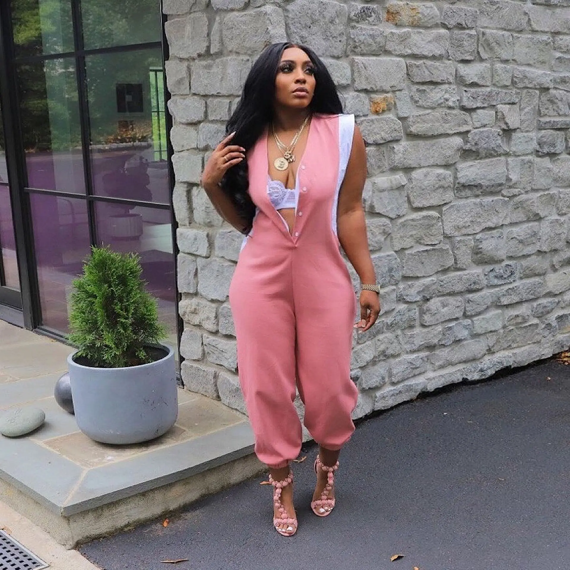 

Women V-neck Sleeveless Streetwear Fashion Slim Jumpsuit 2023 Summer Solid Casual Patchwork Color Contrast Pocket Jumpsuit