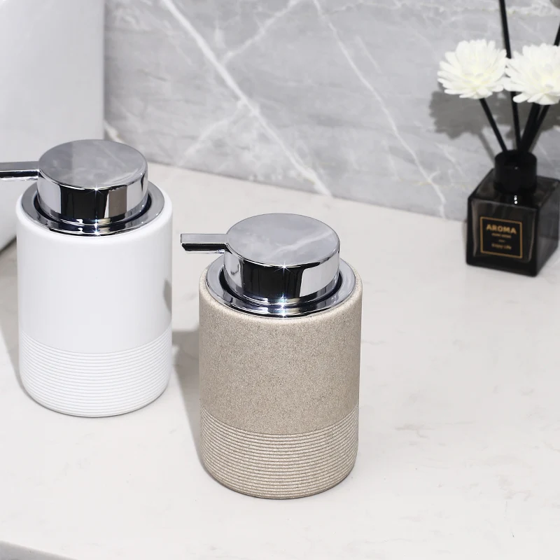 solid resin can be bottled separately with a gold-plated pump head, and can be used as hand sanitizer, lotion. Suitable for high