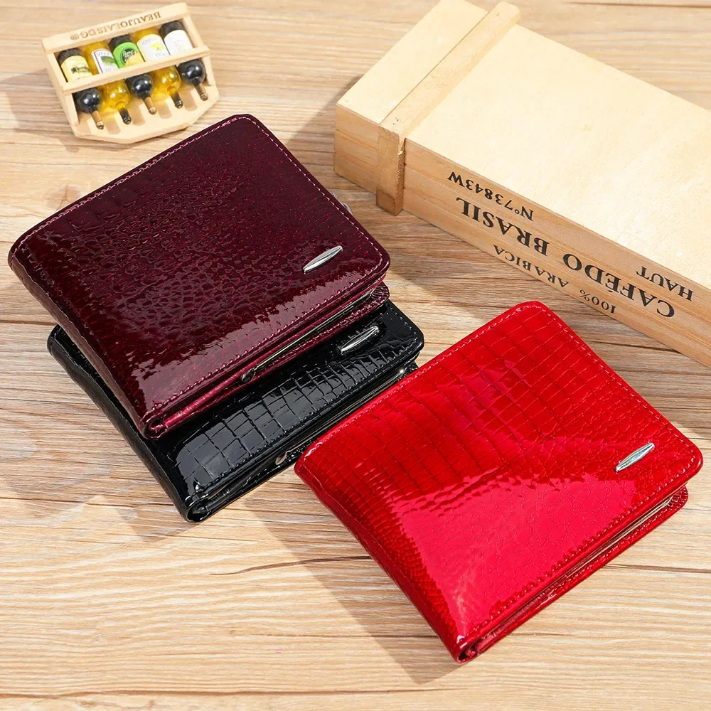 Luxury Designer Woman Wallets for Coins and Cards Genuine Leather Short For Female Ladies Evening Cluthes Clip Purse