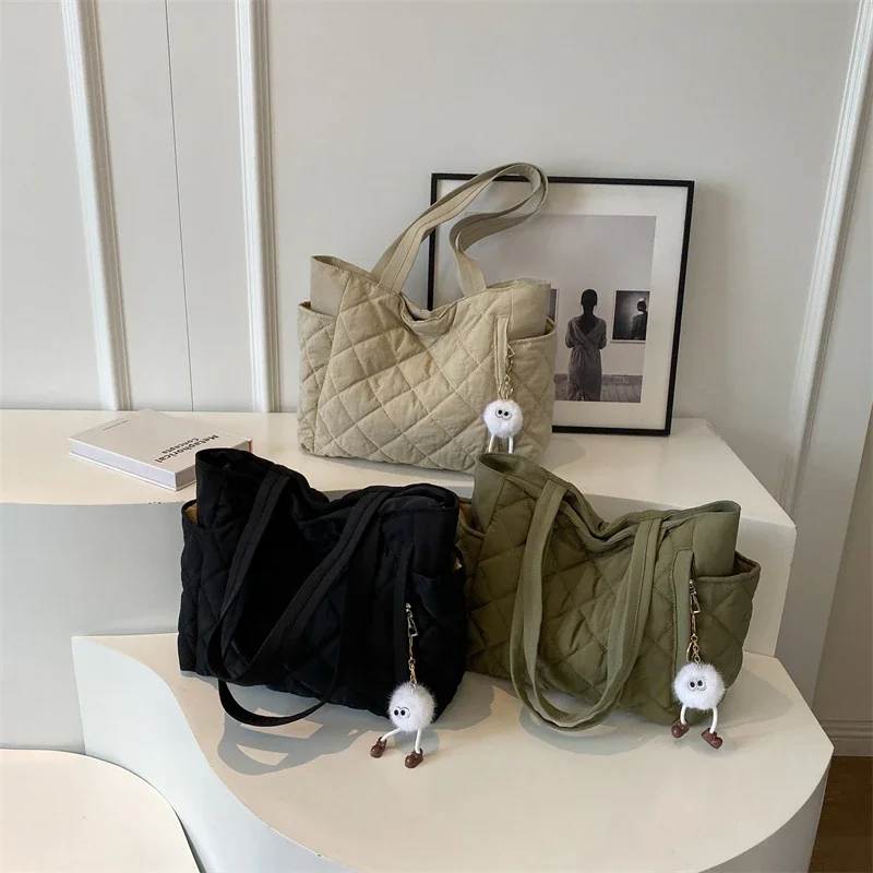 

Winter High Capacity Women's Bag 2024 New Lingge Embroidered Thread Shoulder Bag Student Commuter Underarm Bag сумка женская