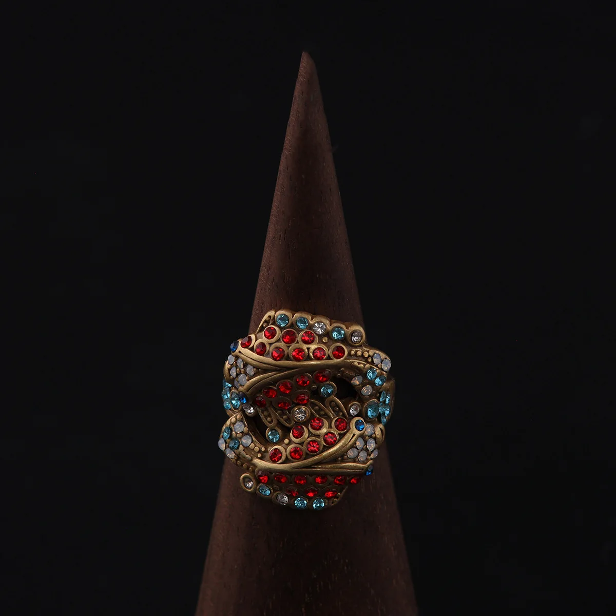 

New Fashion Retro Light Luxury Versatile rings for women