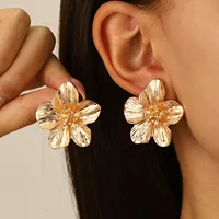 Stainless Steel Flower Stud Earrings for Women Girls Vintage Gold Color Metal Earrings Trendy Daily Wear Fashion Jewelry Gifts