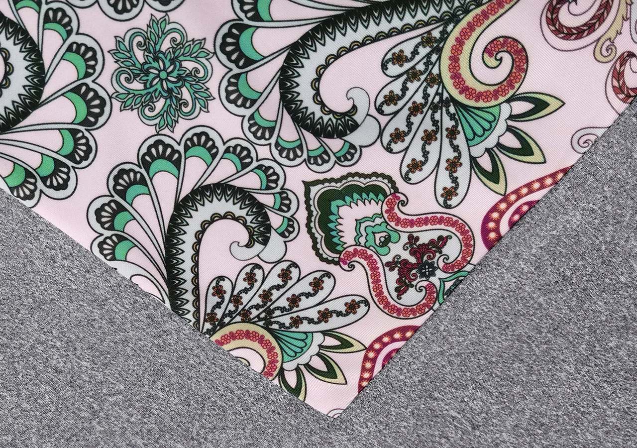Full-enclosed split home yoga three-piece suit sun-proof conservative printing stitching top pants sports women's wear