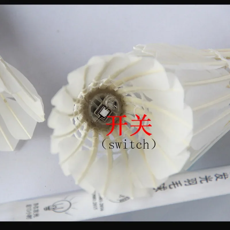 Description Picture 5 of item1/3/5pcs Lighting Badminton Dark Night Colorful LED Lighting Sport Badminton Light Spot Shuttle cock Accessories shuttlecock