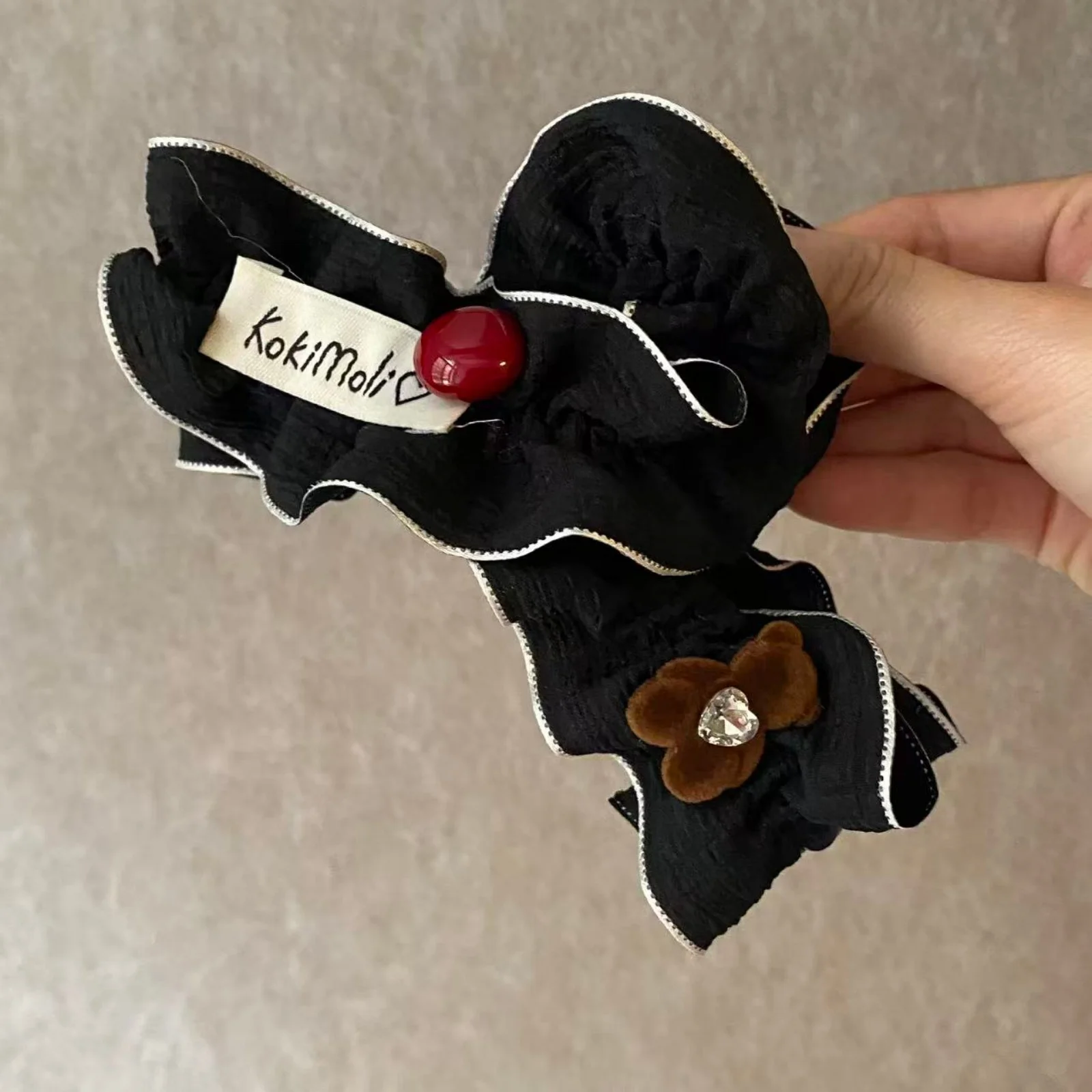 1PC Chic Fabric Hair Accessories with Decorative Buttons, Trendy Hair Clips for Women, Stylish Hair Grips for Daily & Party