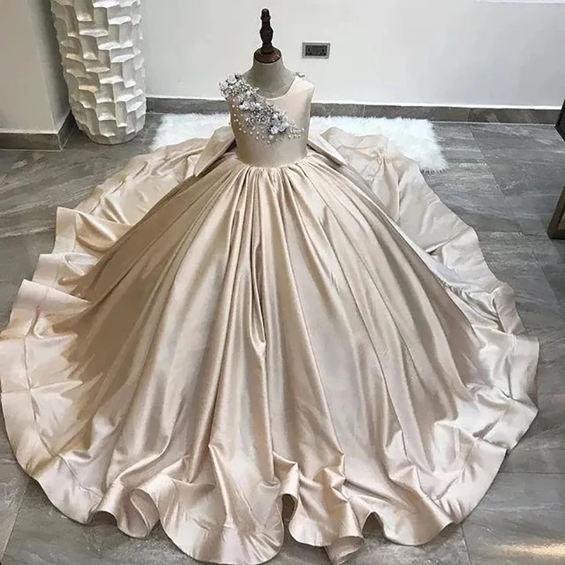 

Lace Pearls Satin Backless Princess Ball Gown Flower Girl Dresses For Wedding First Communion Kids Birthday Party 2023
