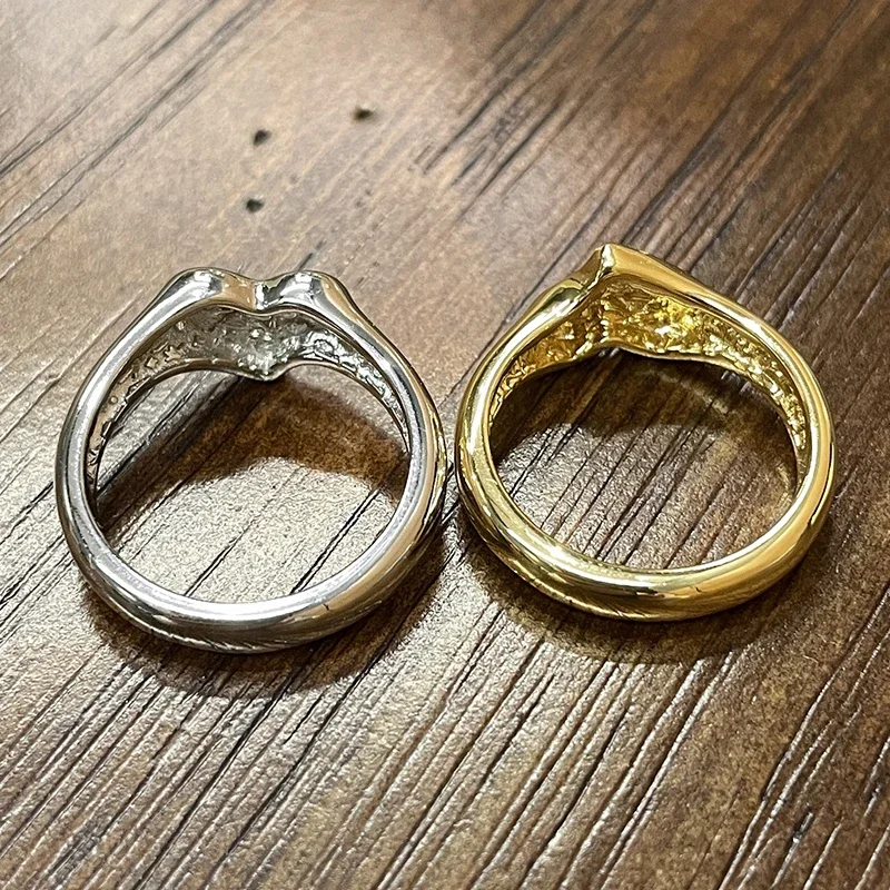 

French Simple Heart Shape Saturn Ring Retro Planet Classic Punk Rings for Women Gift Wedding Party