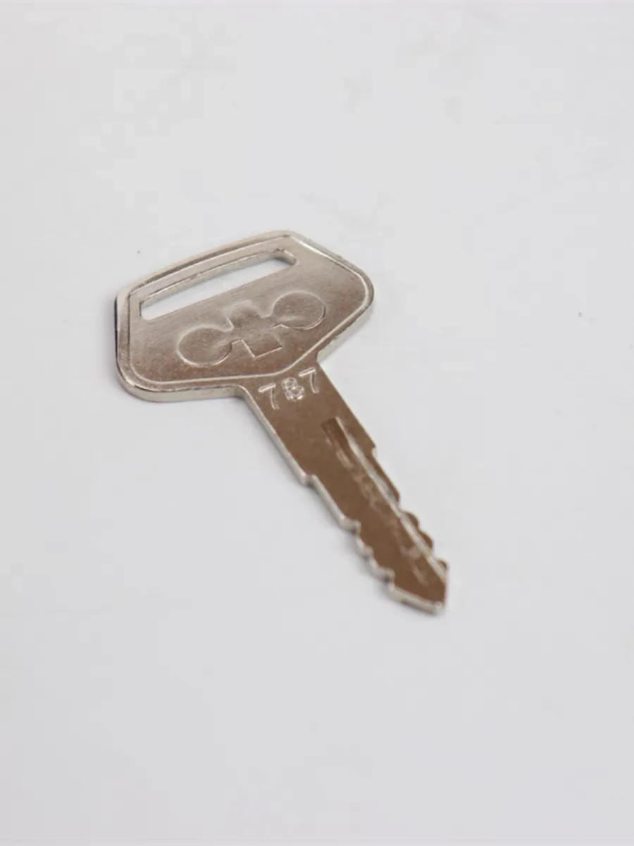 787 Key 50PCS For Komatsu For PC60/120/130/200/210/220/300/360-6-7-8 Excavator Accessories