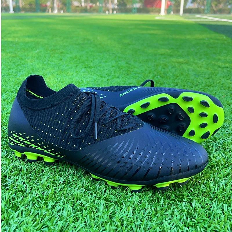 Men Football Cleats Fashion Youth Soccer Shoes Knit Football Training Trainers Breathable Society Campo Non Slip