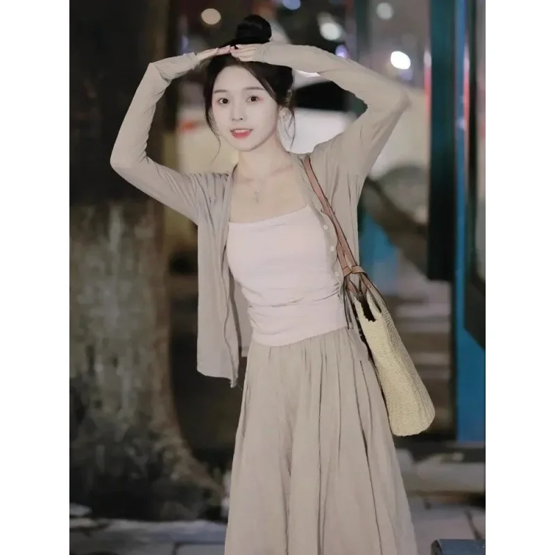 Jiangnan Rainfall 여성 카디건 탱크 스커트 3 종 세트, 감각적인 디자인, 맑은 젠 스타일, 스타일리시한 의상