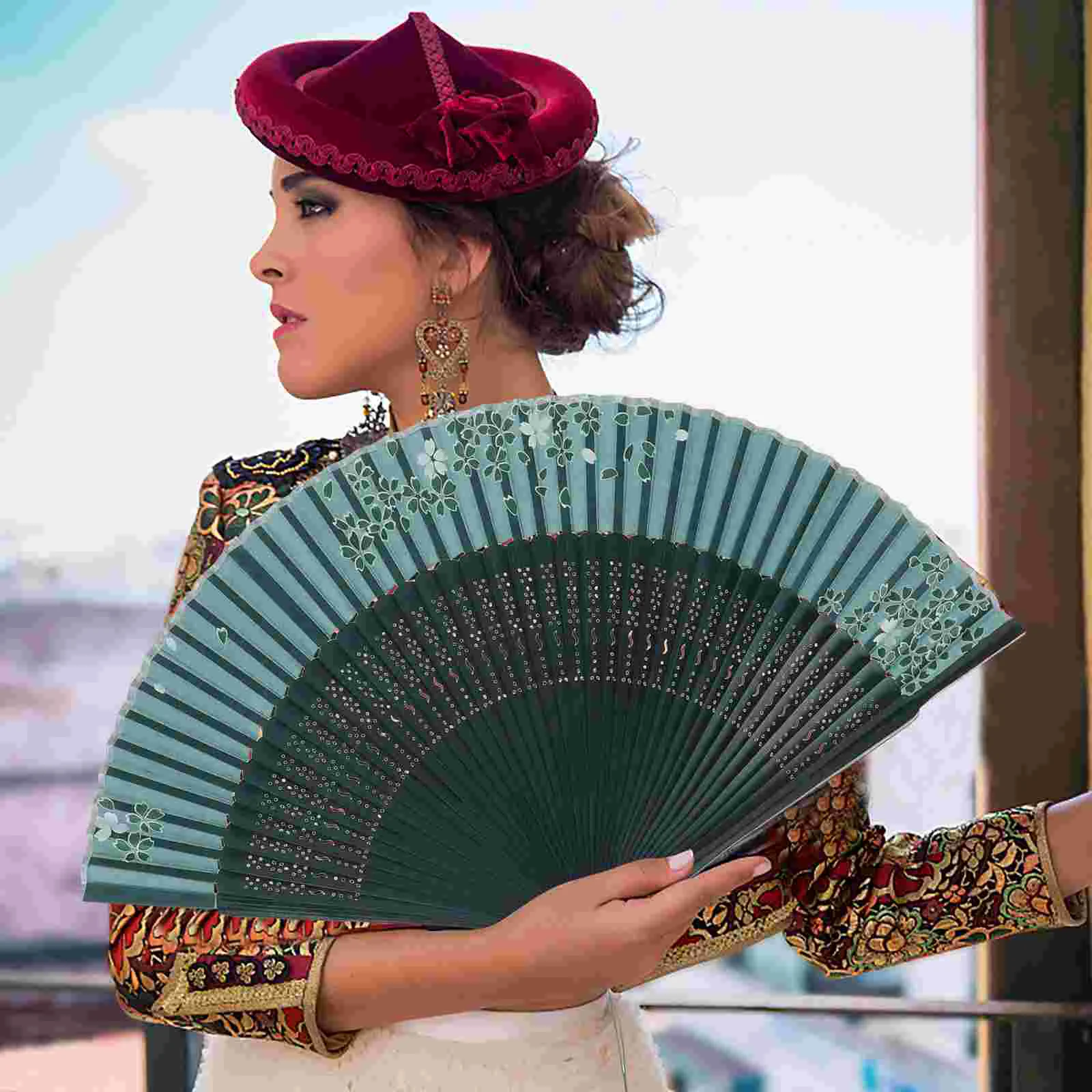 

Bamboo Hand Fan Chinese Vintage Folding Fan Decorative Fan Dance Performance Fan