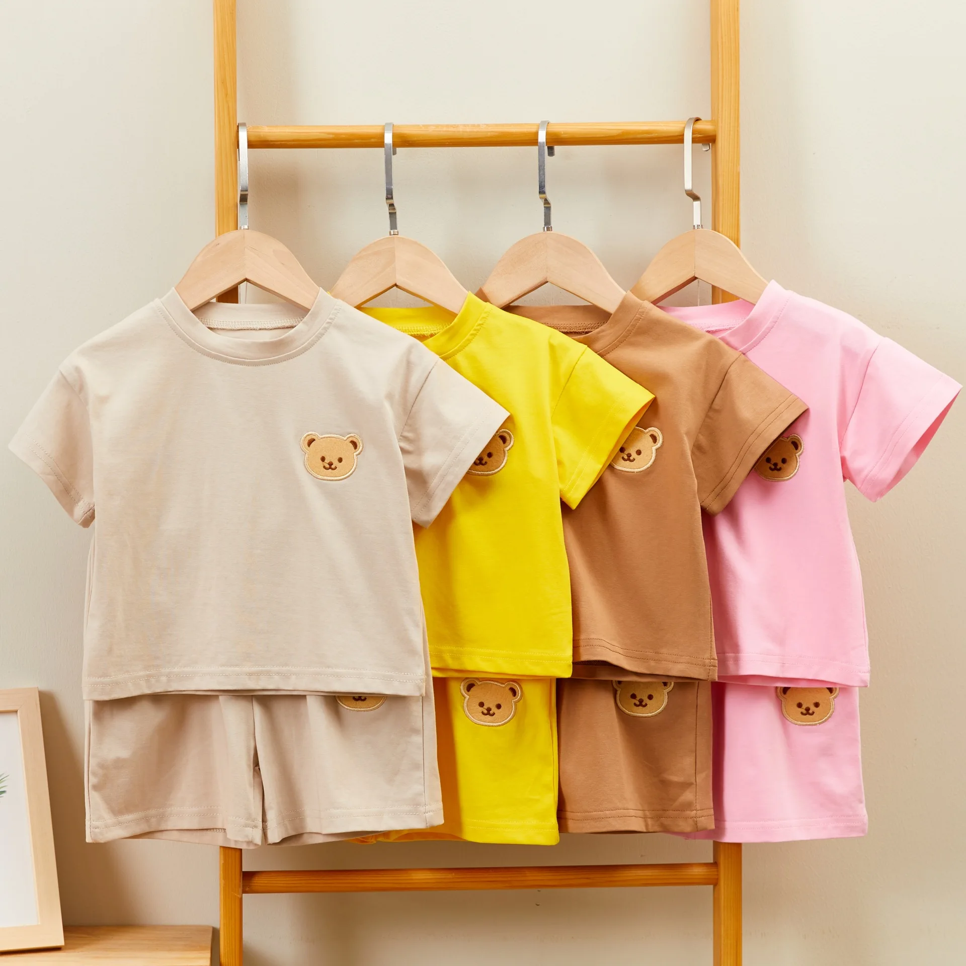 

Summer Kids Bear Print Suits Cotton Cartoon Clothes Sets for Newborn Short Sleeve Tee+Shorts 2Pcs Baby Boys Girls Korean Pajamas