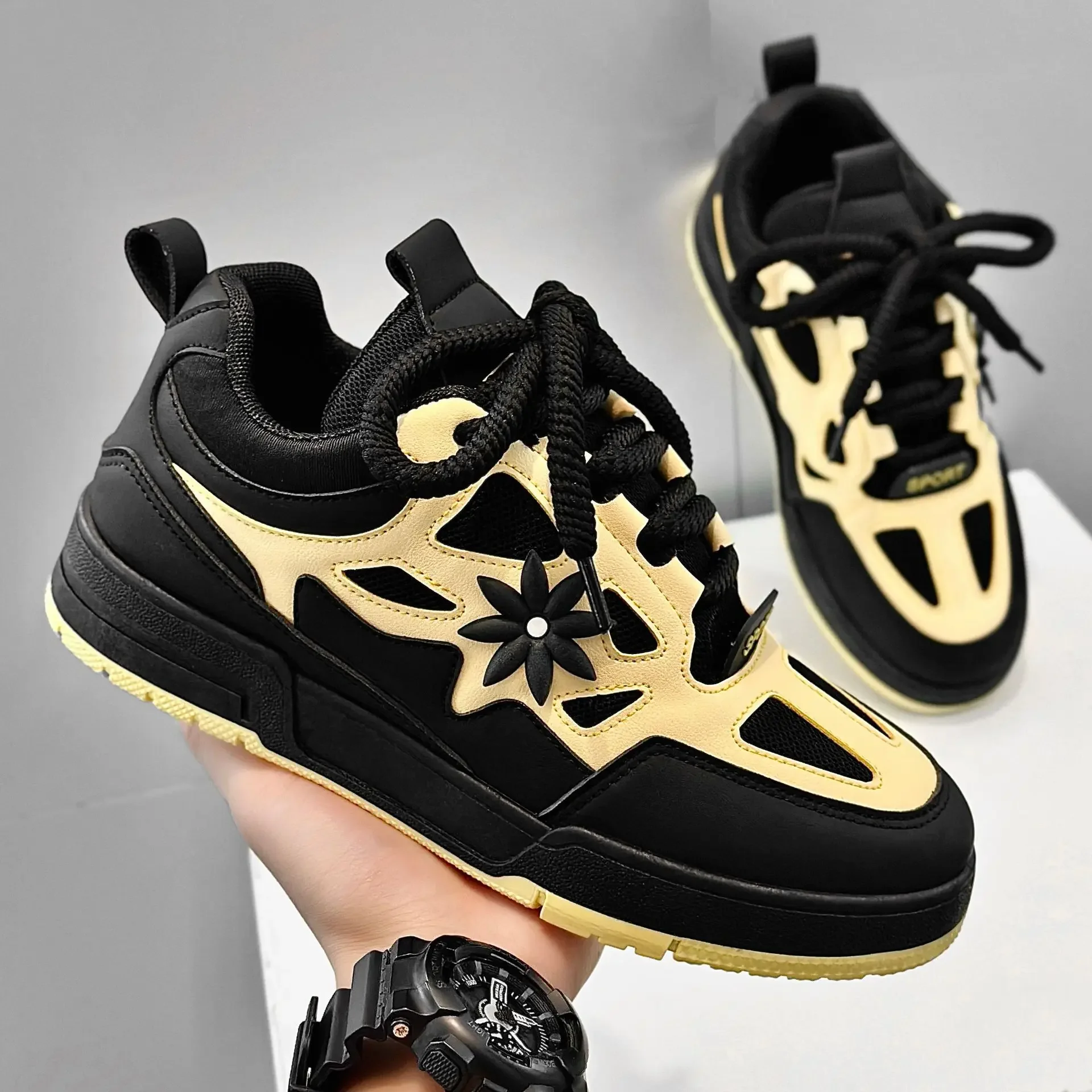 2024 Season New Korean Style Student Casual Board Shoes Classic Thick Sole Breathable Outdoor Running and Sports Shoes for Men 2