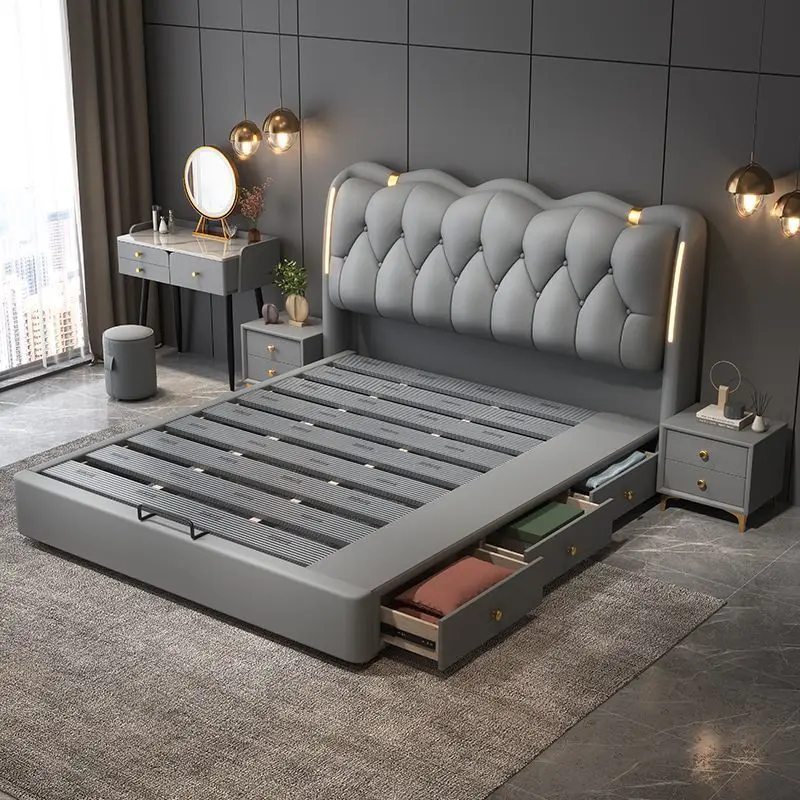Italian Leather Luxury Bed 2 Italian Leather Luxury Bed 2