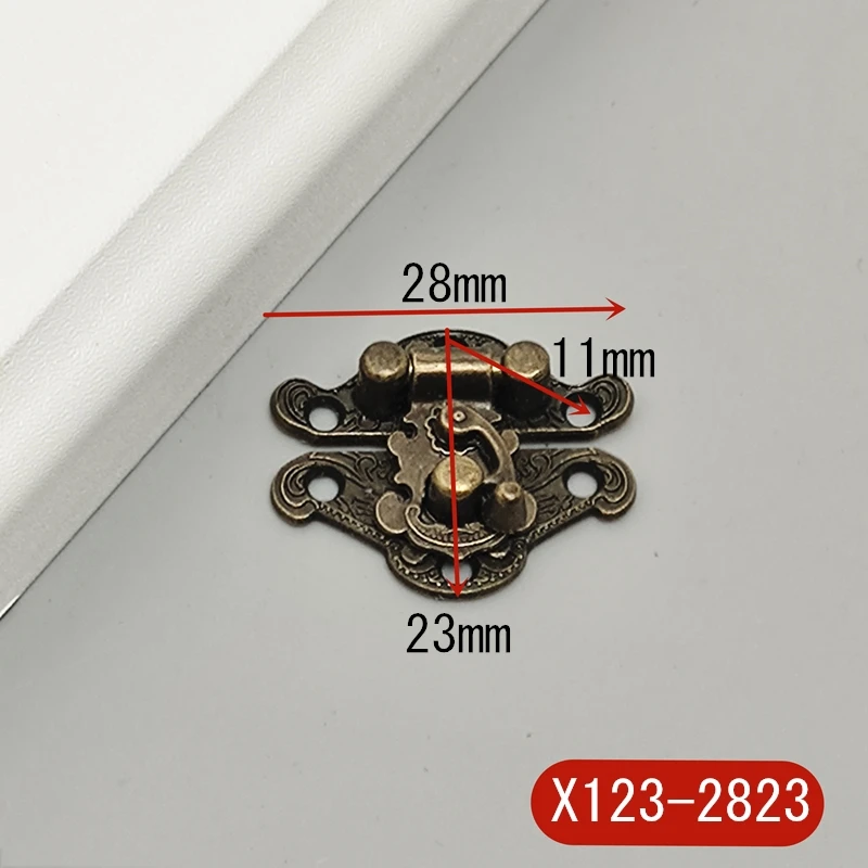 Small Box Hasp Lock Antique Bronze Latches Catches Hasps Box Buckles Jewelry Wooden Gift Buckle 28*23mm 2pcs