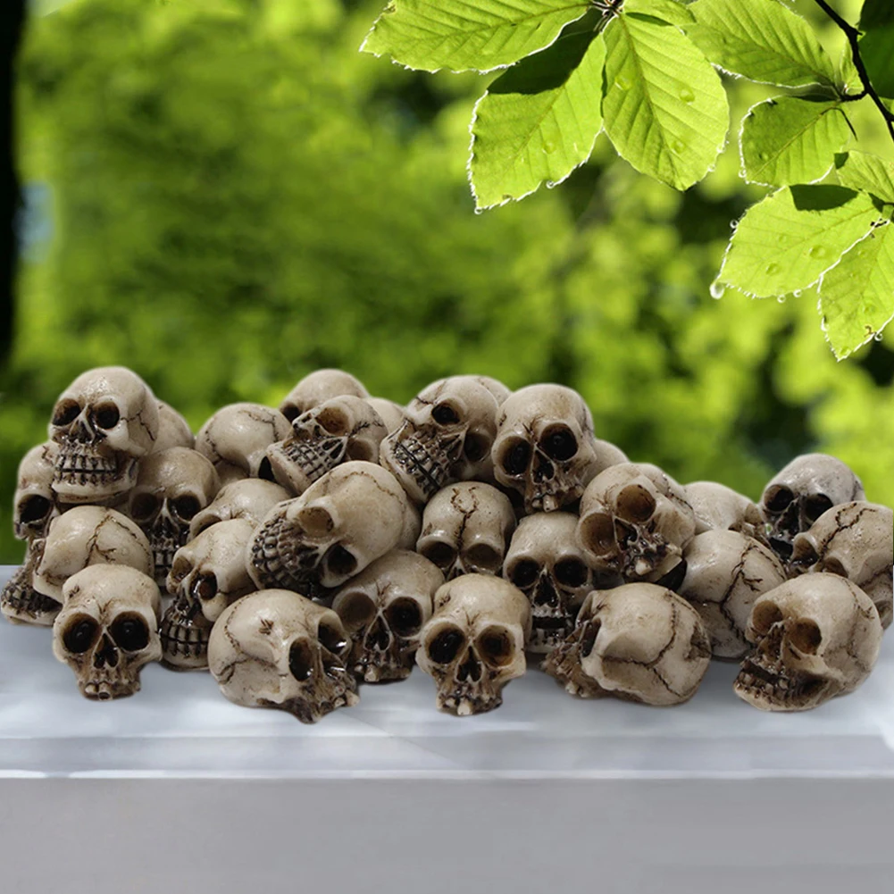 Mini Skull Figure Collectable Halloween Miniature Skulls Heads Creative Festival Theme Landscape Garden Potted Plant Decor