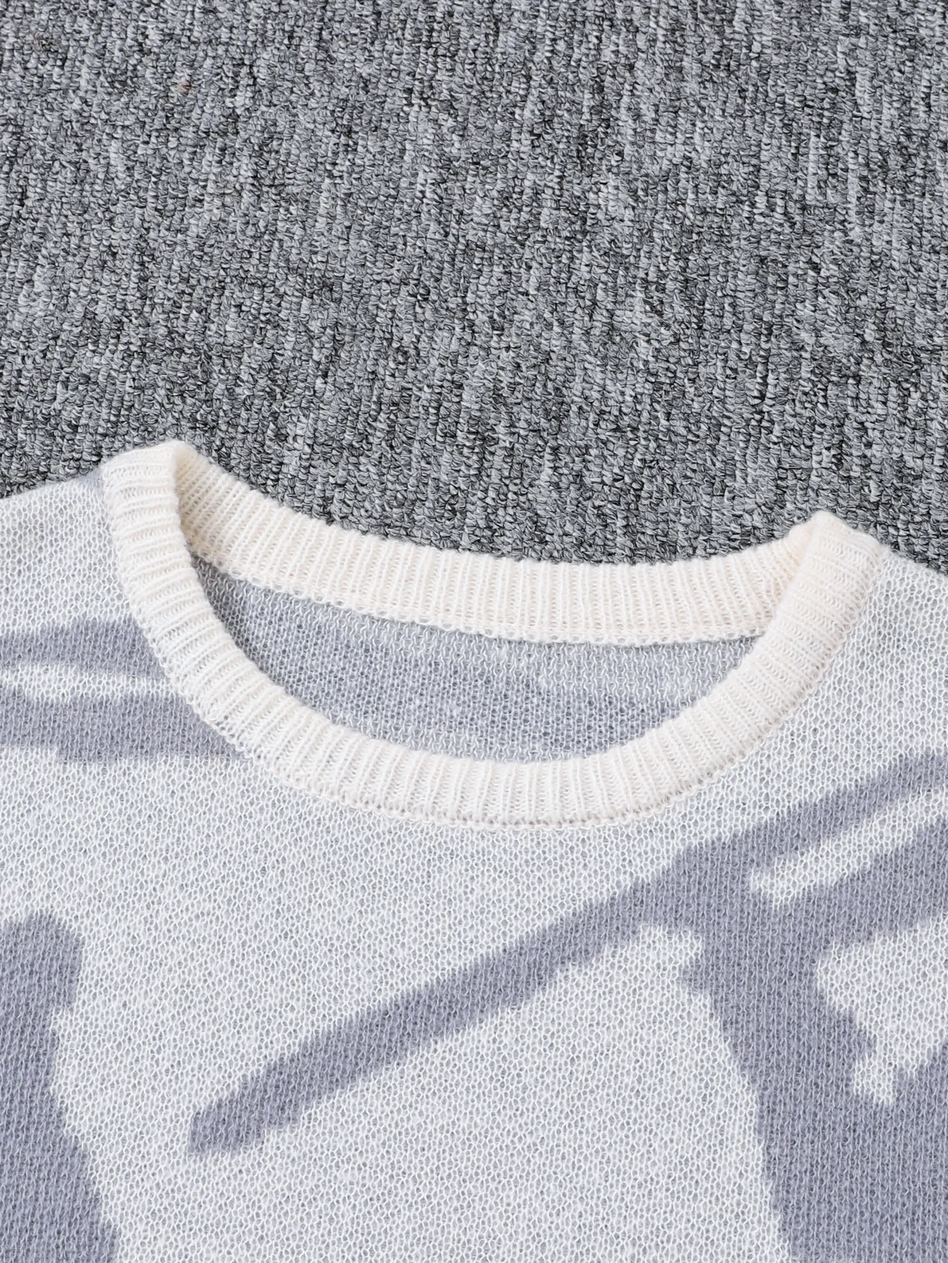 New Popular Spring Autumn Graffiti Jacquard Pattern Pullover Sweater Casual Round Neck Contrast Color Knitted Men's Pullover 3