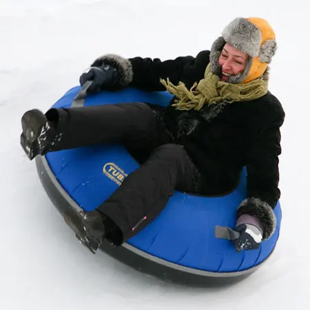 Durable Inflatable Snow Tube For Winter Sports Snow Sled Rubber Bottom Inflatable Tubing
