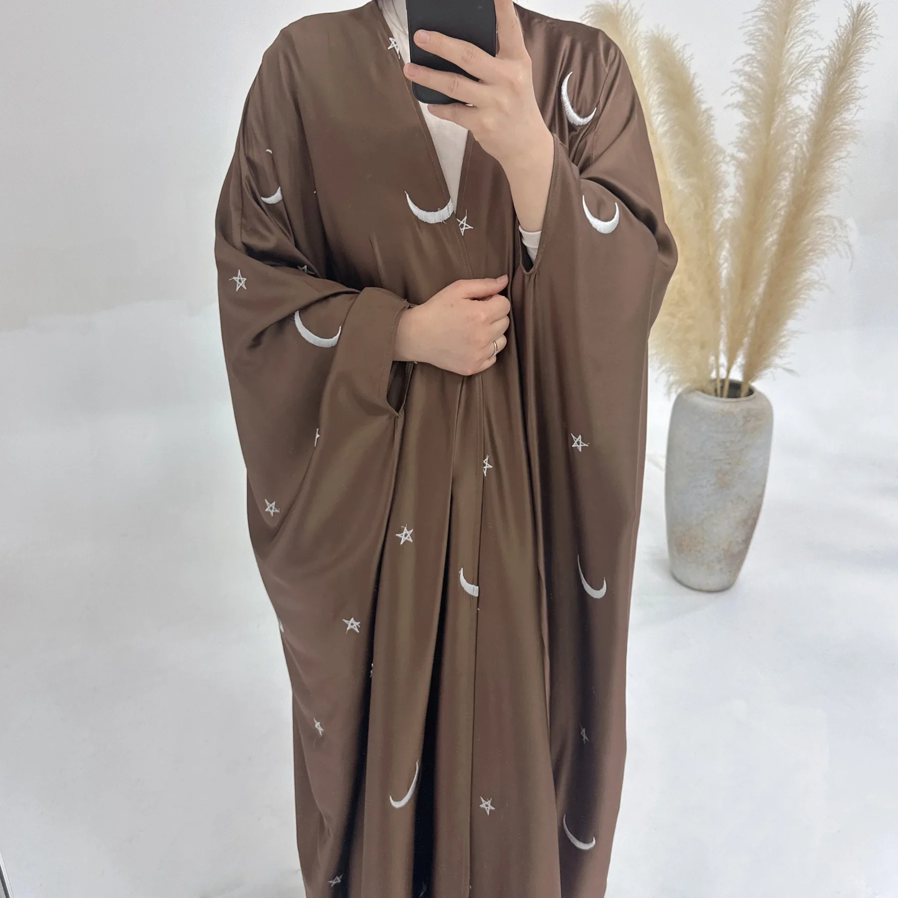 Ramadan Satin Moon Abaya Kimono Dubai Kaftan Embroidery Open Abayas for Women Muslim Batwing Sleeves Islam Prayer Clothes Turkey