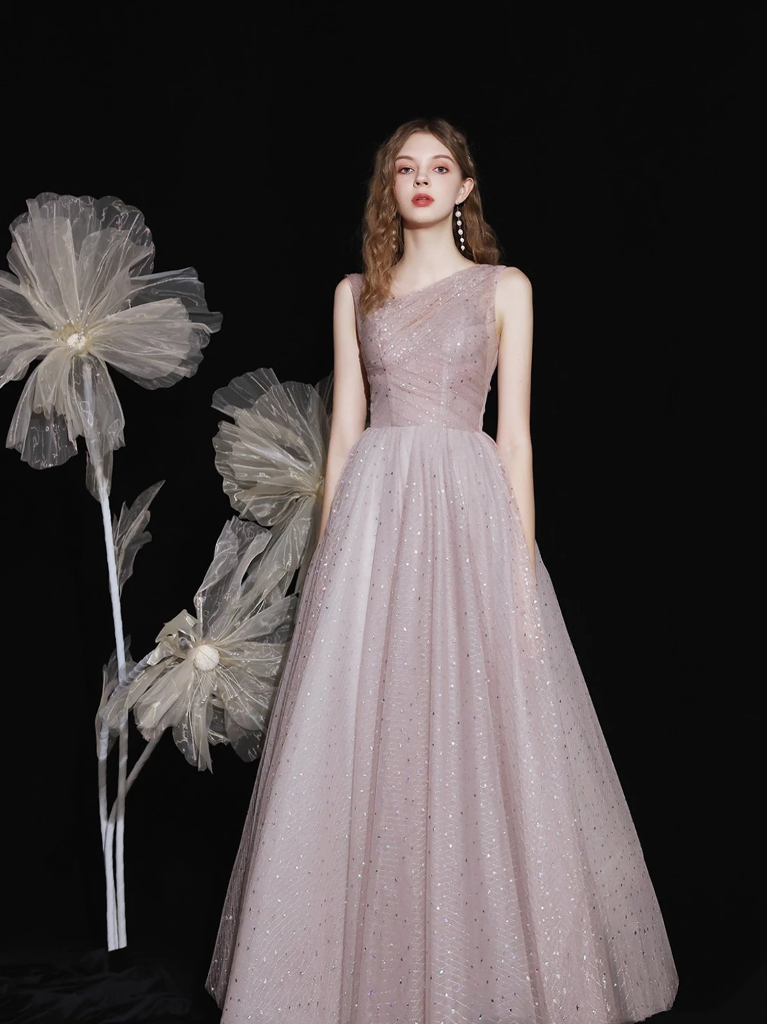 

V Neck Prom Dresses Light Purple Sequined Sleeveless Shiny Tulle A-Line Lace Up Birthday Graduation Formal Evening Party Gowns