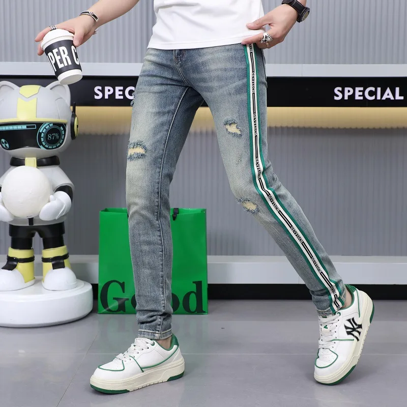 Slide image f1118c541aa54c5cbfbbc44f518ac4fd