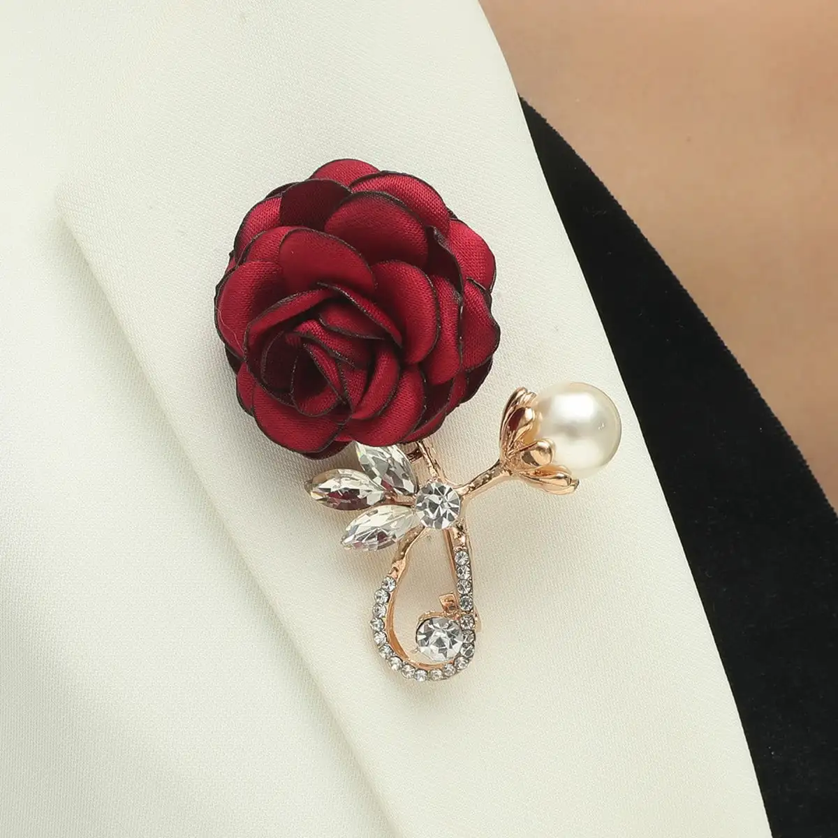 Red Rose Cloth Flowers Imitation Pearl Crystal Brooch Lady Fashion Single 1 For Holiday Travel Ball