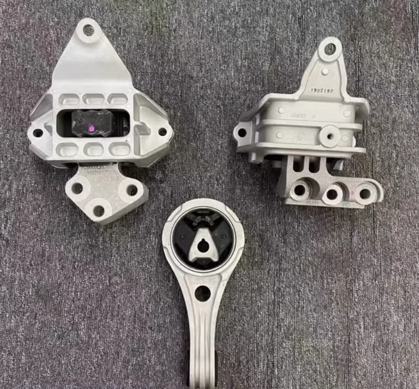(3 of them) 1kit Engine Mount suspension bracket Left / Right / Rear side for Chinese GAC GS7 GS8 2.0T Engine motor parts