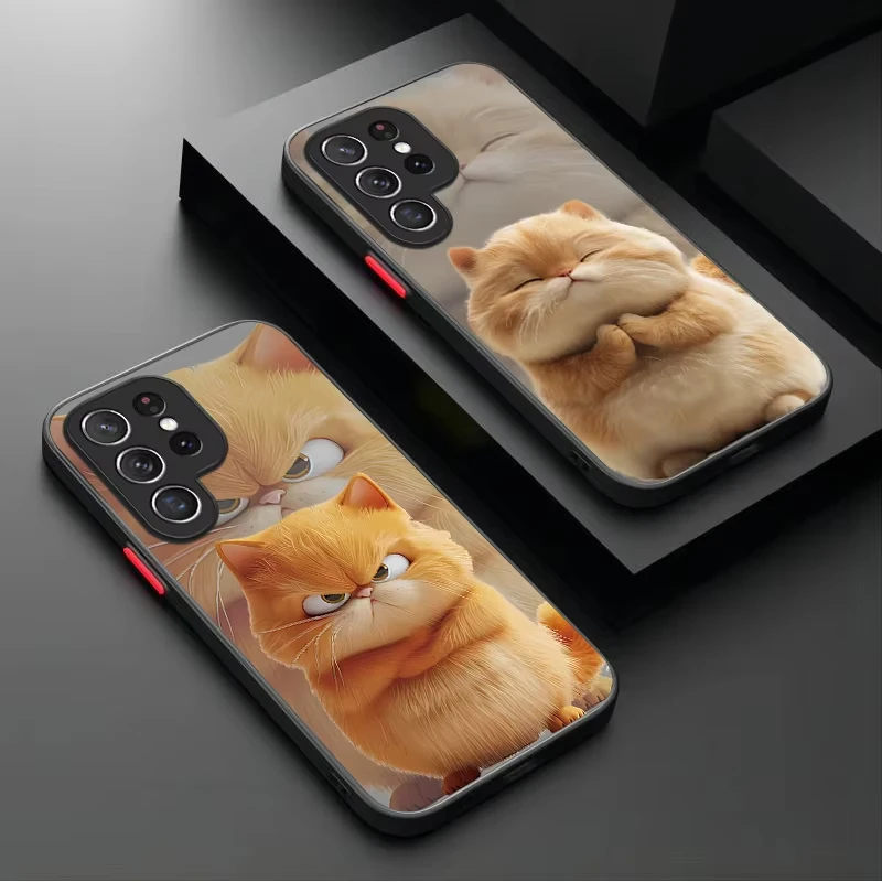 Charming Black and White Cat Matte Phone Case - Stylish Protective Cover