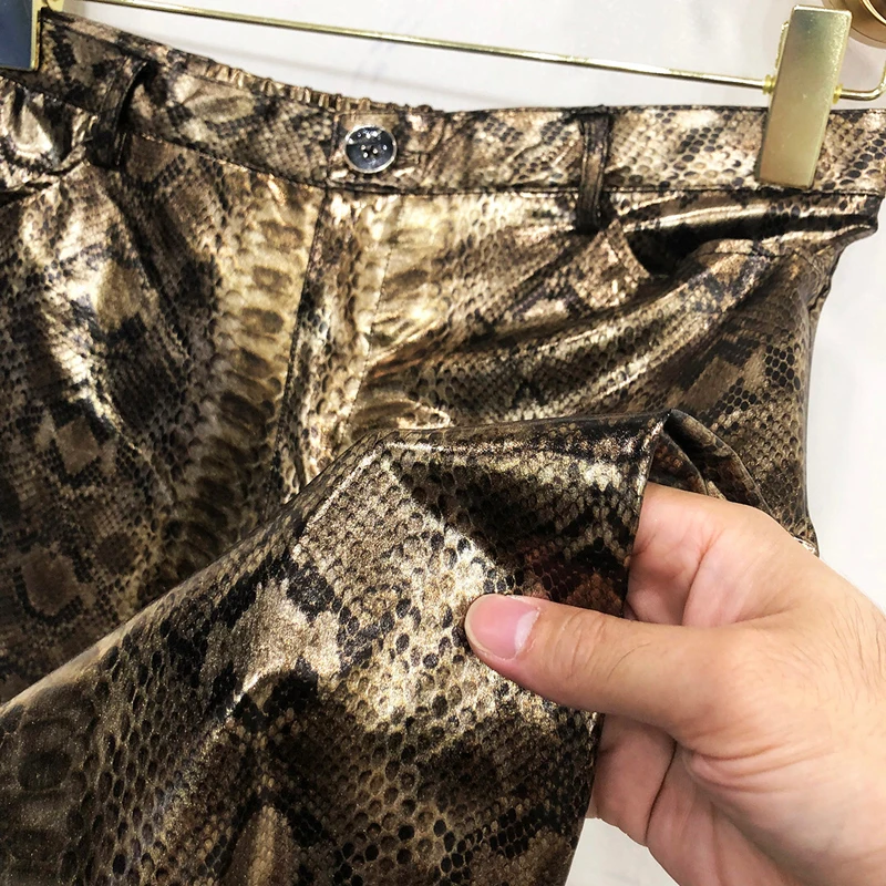 Sexy Gold Snake Metallic Stretch Leather Pants Men Fashion New Nightclub PU Trousers Mens Party Prom Stage Singer Clothing