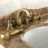 Brass Classtic Bathtub Faucet Set with Handheld Shower Deck Mounted 5 Holes Hot and Cold Taps Garden Bathtub Water Mixer 2