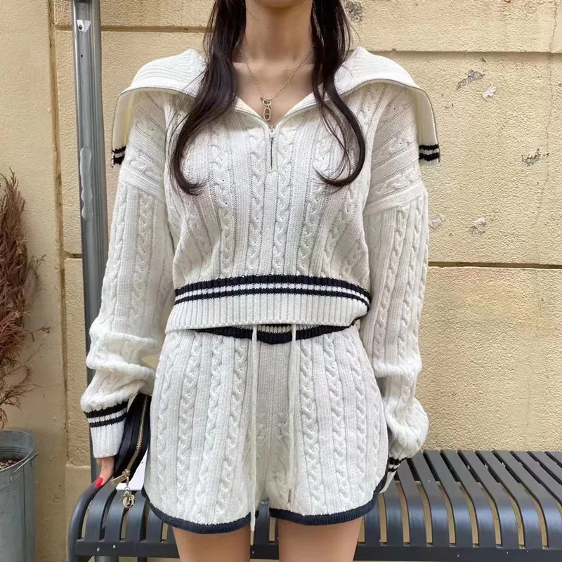New Fashion Big Collar Zipper Short Long Sleeve Top High Waist Drawstring Drawstring Waist Contrast Edge Shorts Knitted Set