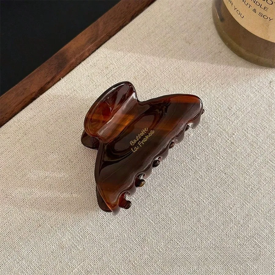 Elegant French Style Acetate Semicircle Claw Clip Hair Accessory