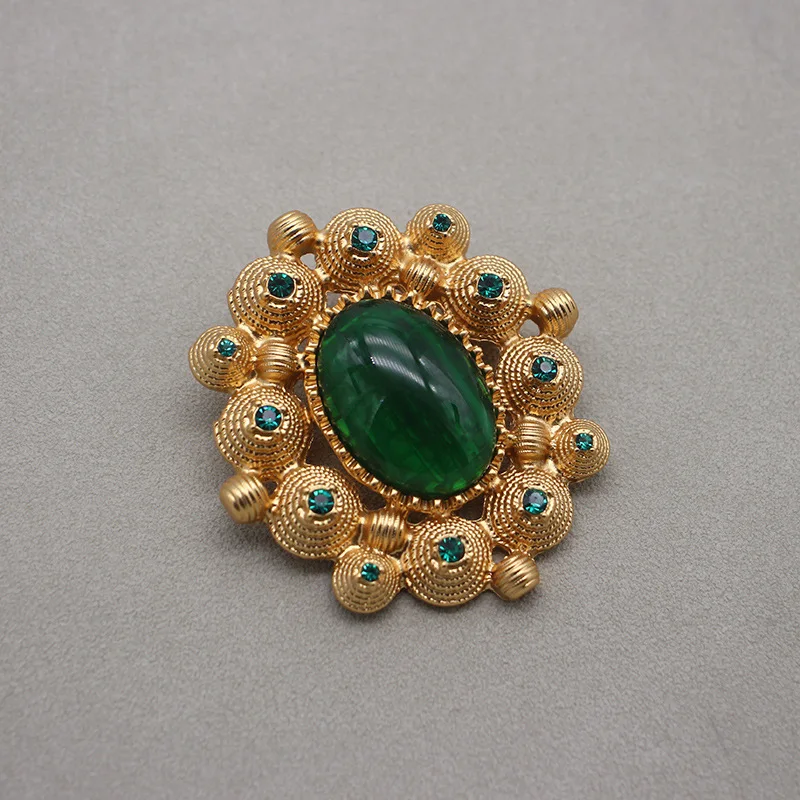 

Jelly glazed emerald brooch for women Vintage court coat pin accessory
