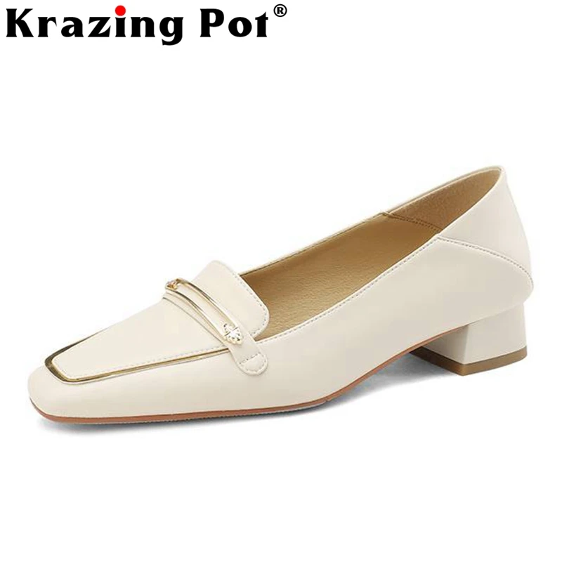 

Krazing Pot Cow Split Leather Square Toe Med Heels Loafers Shoes Metal Decorations England Style All-match Slip on Women Pumps