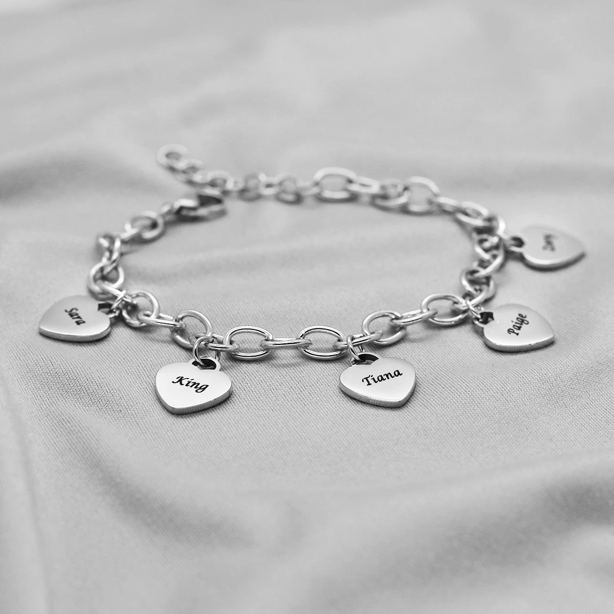 Personalized Engraved Name Custom Bracelet Stainless Steel Chain 1-5 Names  Heart Gold Charm Bracelets for Women Jewelry Gifts