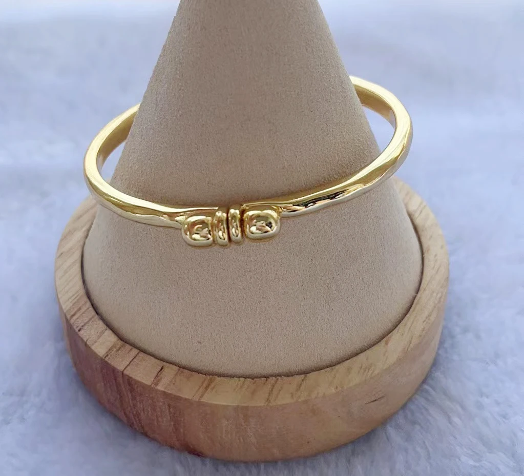 New 2023 unode50 Delicate Fashion Electroplated 925 Silver High Quality Luxury Women's Bracelet Romantic Holiday Gift