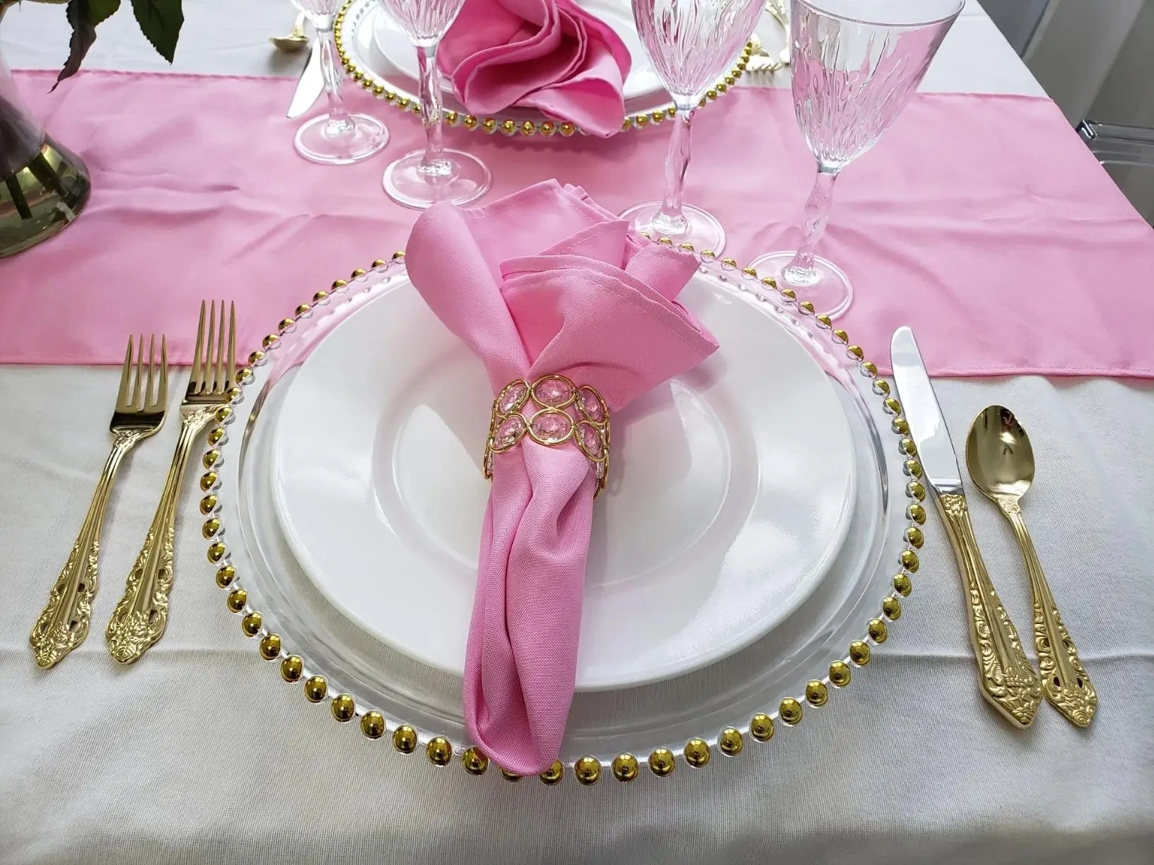 Clear Plastic Charger Plates with Gold Beads Rim, Acrylic Decorative Service Plate, 50 Pcs