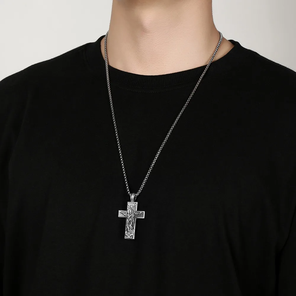 High Quality Zinc Alloy Men's Cross Necklace Personality Hip Hop Pendant Jewelry Gift